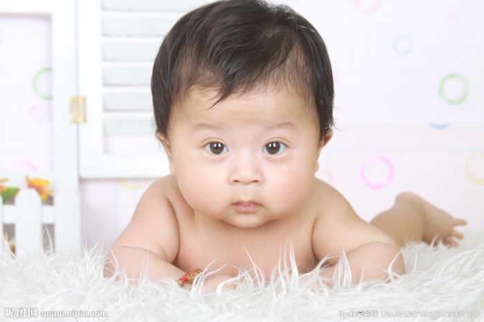 4个月的宝宝可以开始早期阅读 www.91yuer.com